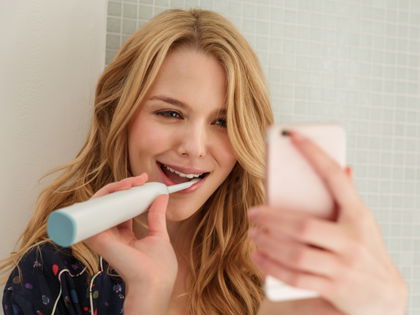 Elektrische Zahnbürste: Diesen Bestseller bekommst du bei Rossmann 40 Euro günstiger