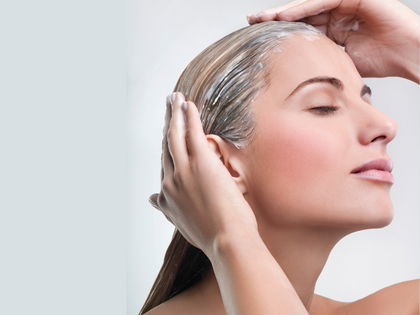 Haarpflege: Diese Maske minimiert Haarbruch in 5 Minuten