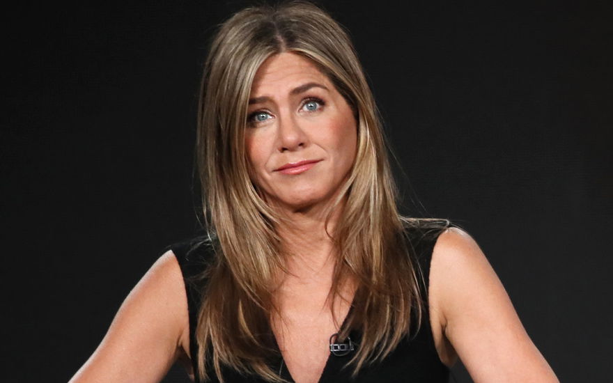 Jennifer Aniston guckt komisch