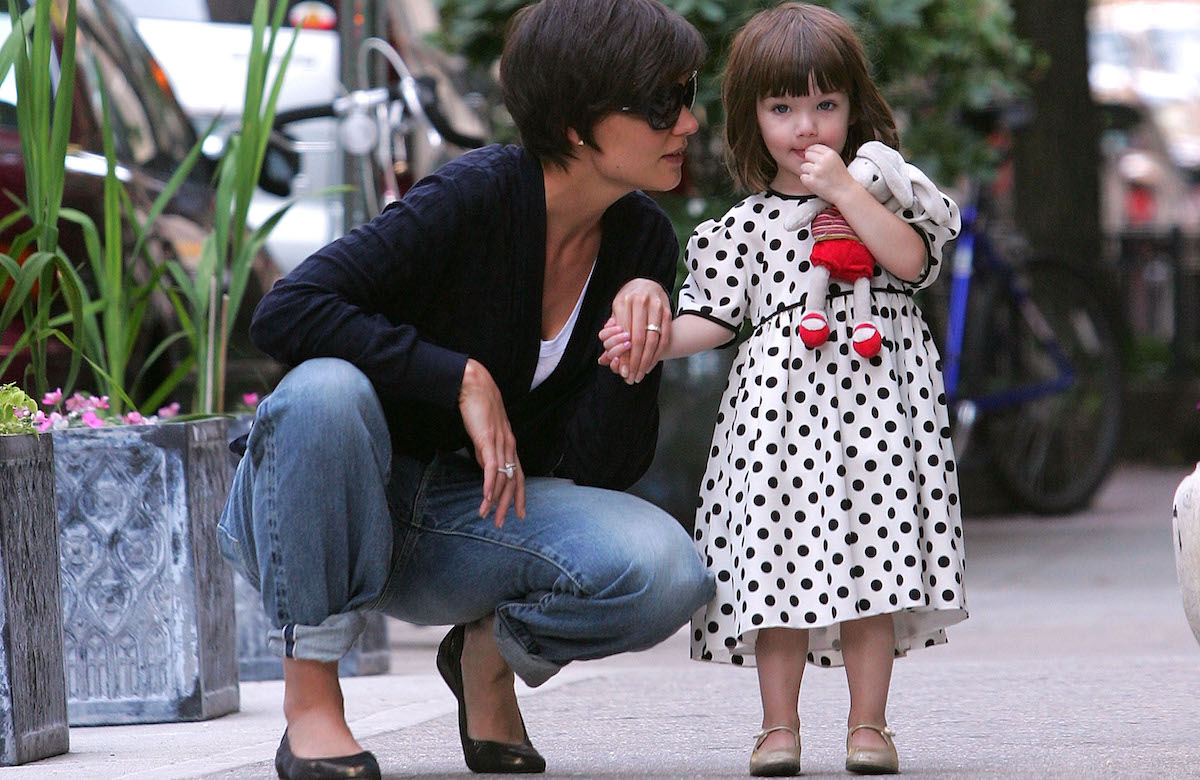 Katie Holmes und Suri beim Spaziergang 2008