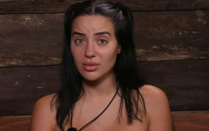 Leyla guckt verdutzt