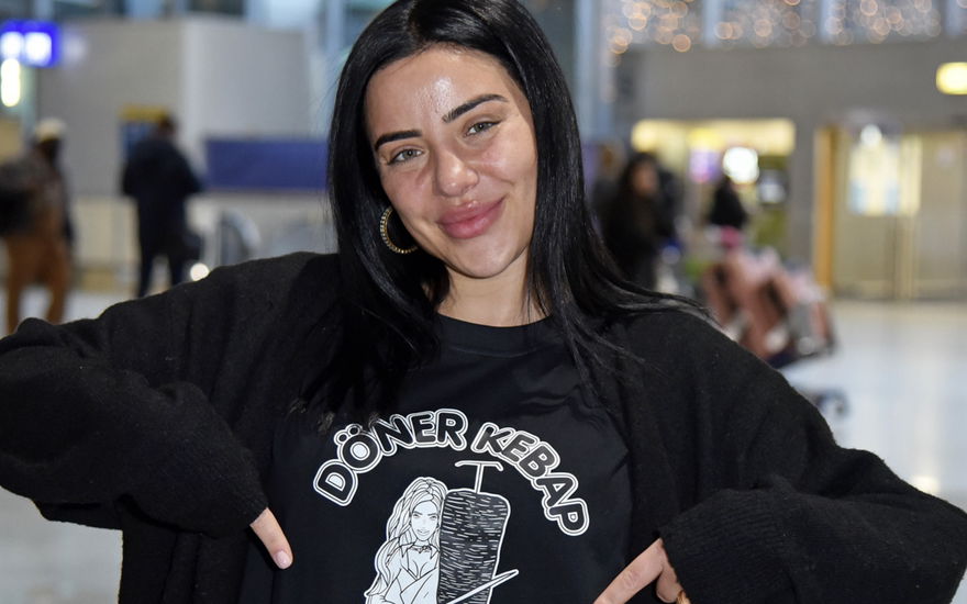 Leyla Lahouar lächelt in die Kamera