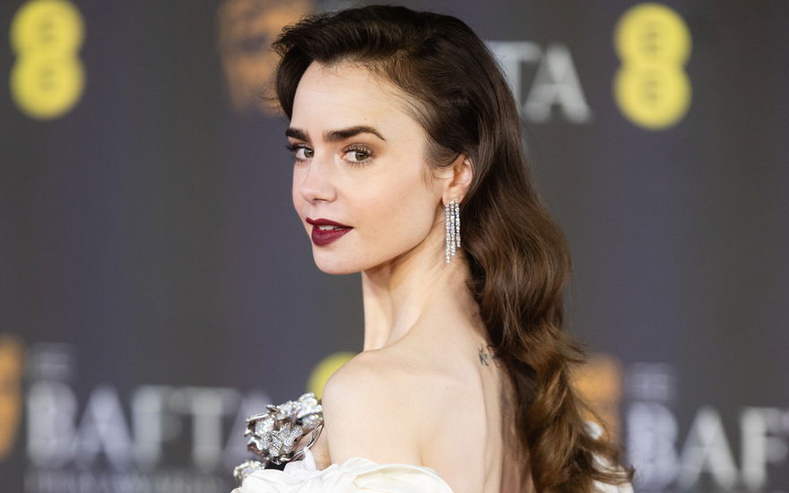 Lily Collins Lippenstift