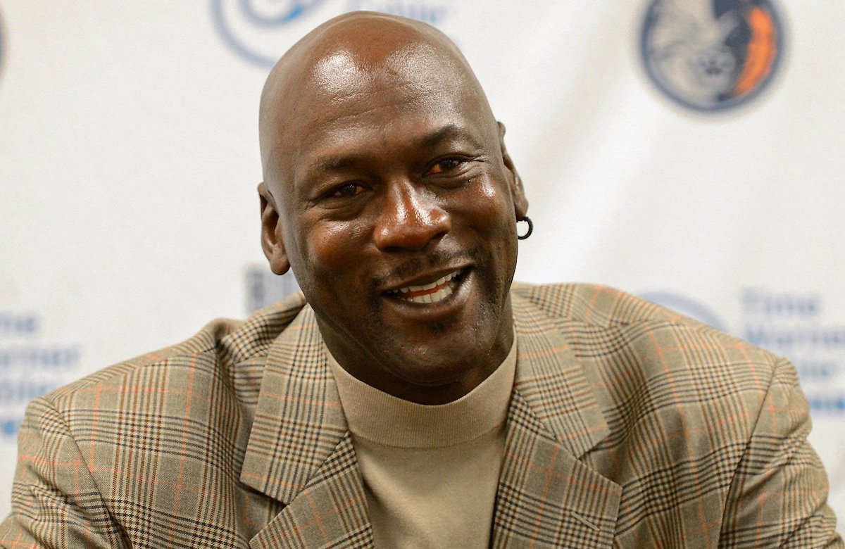 Michael Jordan bei Pressekonferenz