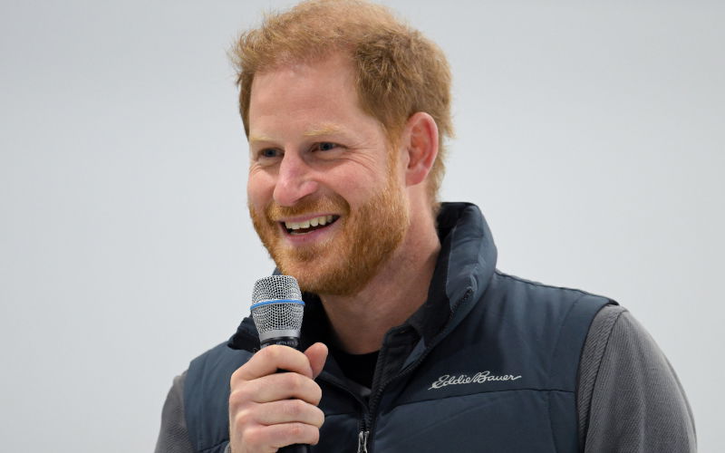 Prinz Harry hält eine Rede