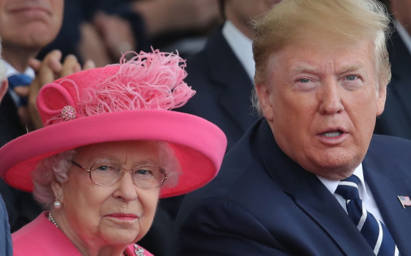 Queen Elizabeth II. und Donald Trump.