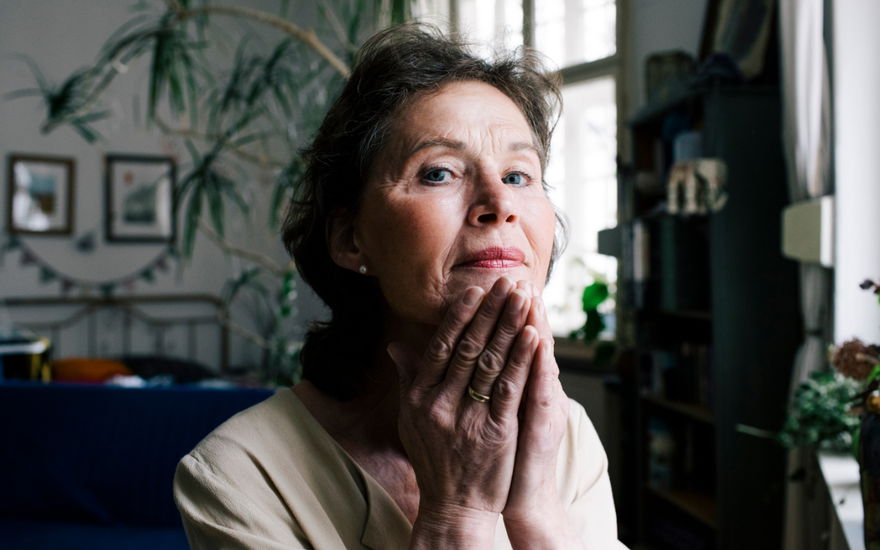 frau mit reifer haut
