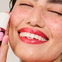 Laut TikTok und Co: Alle lieben dieses 2-in-1-Produkt für schöne Lippen und Wangen