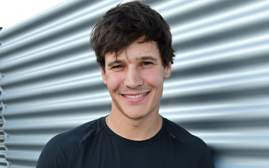 Wincent Weiss lächelt