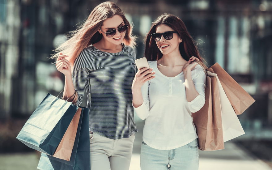 Frauen bei den Spring Day Deals