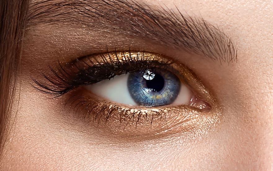 Frau schöne Wimpern