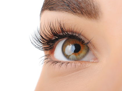Für sehr lange Wimpern: Dieses Wachstum-Serum sorgt für 50% mehr Länge