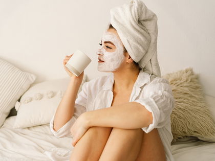 Schöne Haut über Nacht: Diese 4-Euro-Gesichtsmaske glättet den Teint im Schlaf