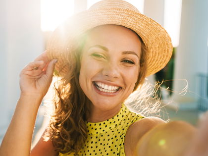 Anti-Aging: Mit dieser Drogerie-Creme strahlt dein Teint mit der Sonne um die Wette