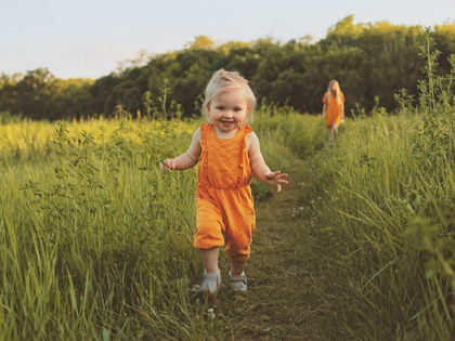 Die Zeckensaison beginnt: So schützt du dich und deine Kinder