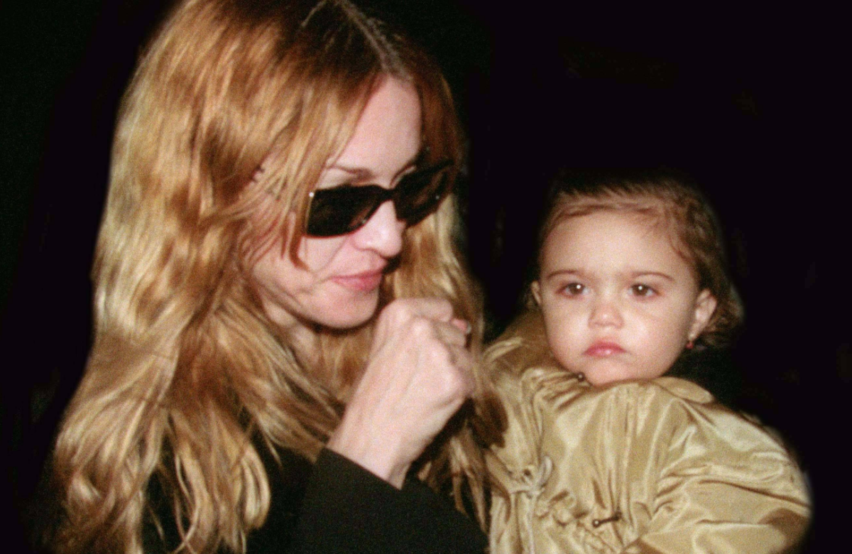 Madonna mit Baby Lourdes