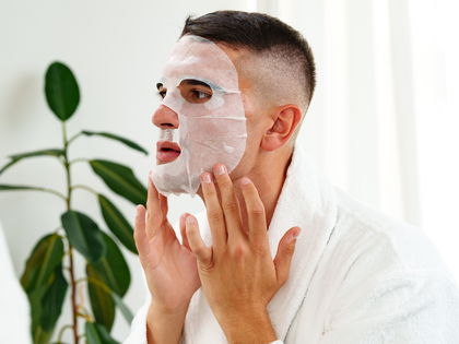Anti-Aging: Auf diese 2-Euro-Tuchmaske schwören Männer