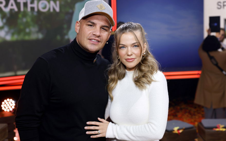 Pietro Lombardi und Laura Maria Rypa sehen ernst aus