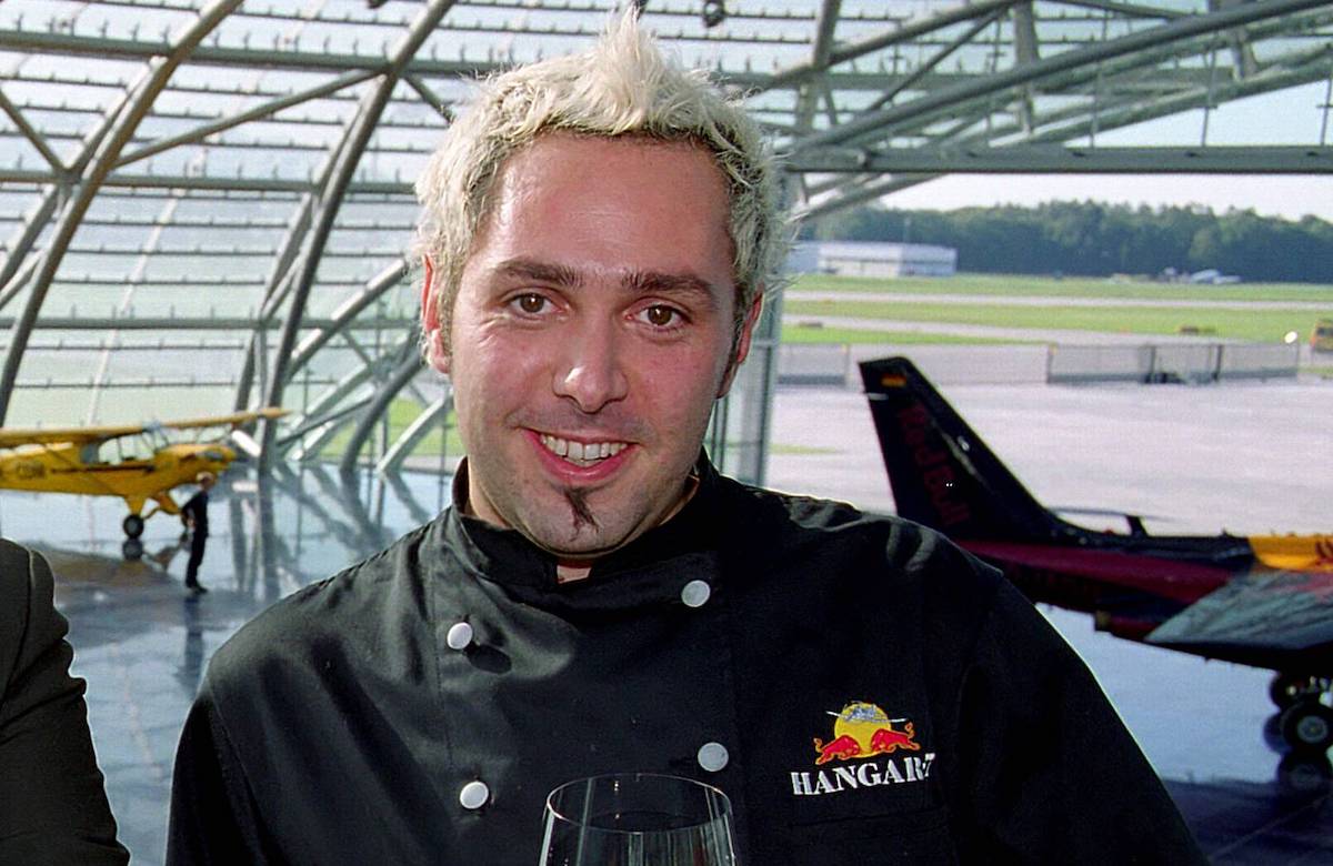 Roland Trettl mit blonden Haaren