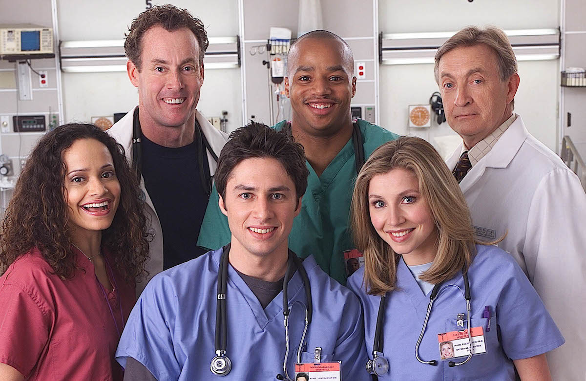 Scrubs Pressefoto mit allen Hauptdarstellern