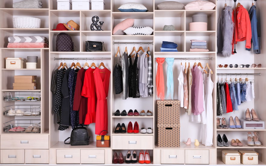 Ordnung im Kleiderschrank
