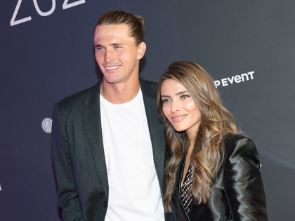 Alexander Zverev & Sophia Thomalla: Niedlicher Familienzuwachs! "Sagt Hallo zu Mishka"