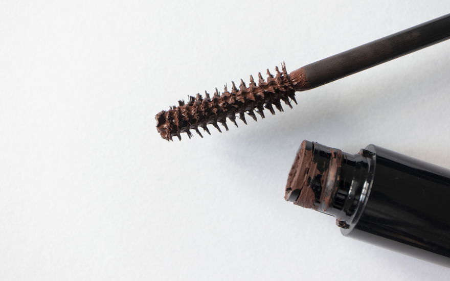 Braune Mascara