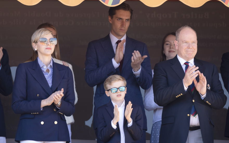 Fürstin Charlène und Fürst Albert mit ihrem Sohn Jacques.