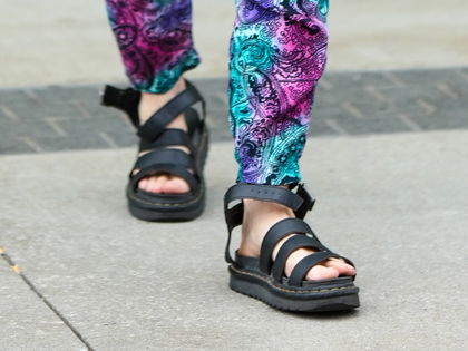 Schuh-Trend 2024: Alle wollen diese Sandalen von Dr. Martens