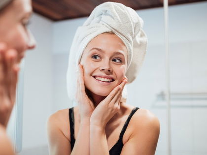Anti-Aging von Rossmann: Diese Peptid-Creme für 5 Euro ist effektiv wie eine Hautstraffung