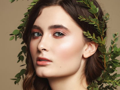 Laut Expertin: Das sind die Make-up-Trends für den Sommer 2024
