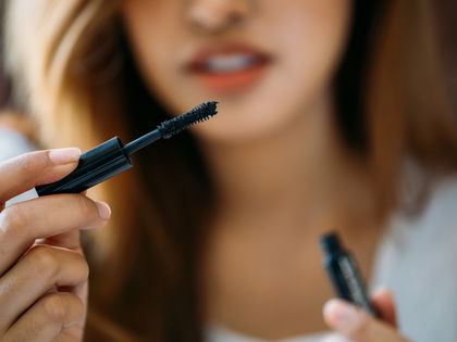 Mascara: Diese Wimperntusche haftet wie ein Magnet an den Wimpern für Mega-Volumen