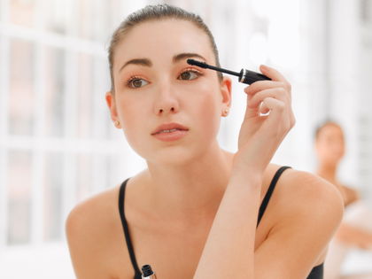 Mascara: Diese 6-Euro-Wimperntusche baut das Volumen um das 5-fache auf