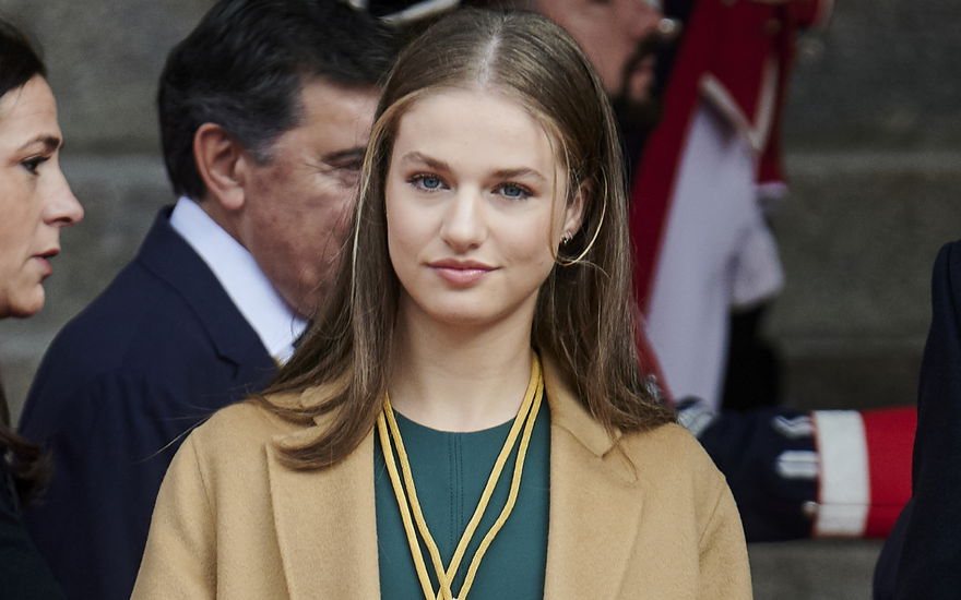 Prinzessin Leonor von Spanien lächelt