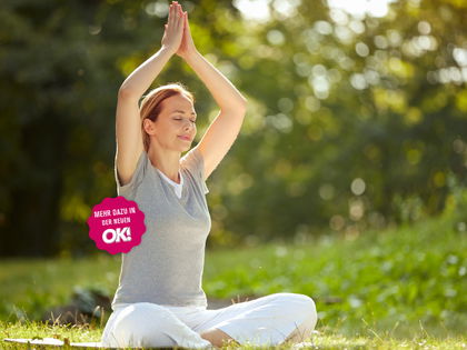 Yoga im Wald: Mit diesen Übungen kommst du in Balance