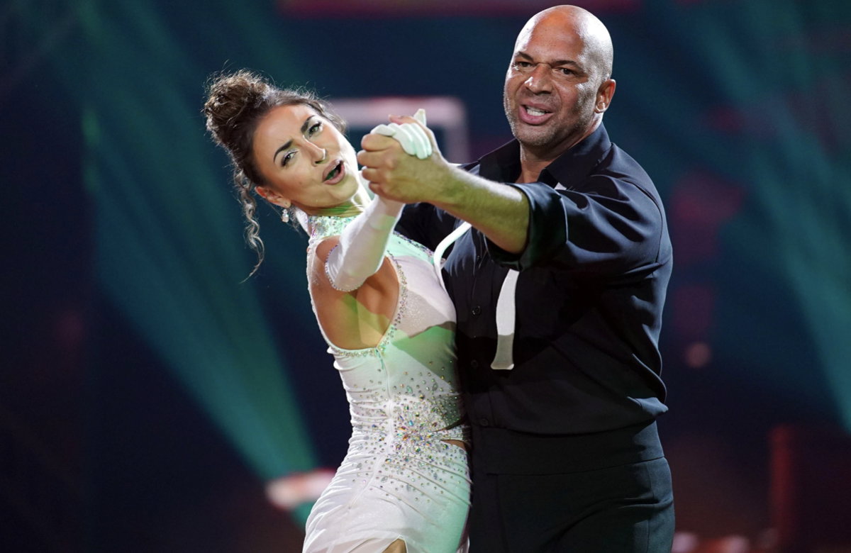 Ekaterina Leonova und Detlef Soost tanzen im "Let's Dance"-Halbfinale einen Slowfox.