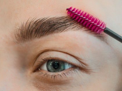 Perfekte Augenbrauen in Sekunden: Dieser 3-in-1-Stift für 4 Euro sorgt für Wow-Brows