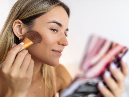 Bronzer auftragen: Die 3 besten Experten-Tipps
