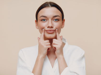 Gesichtsmassage gegen Falten: Die 5 effektivsten Methoden