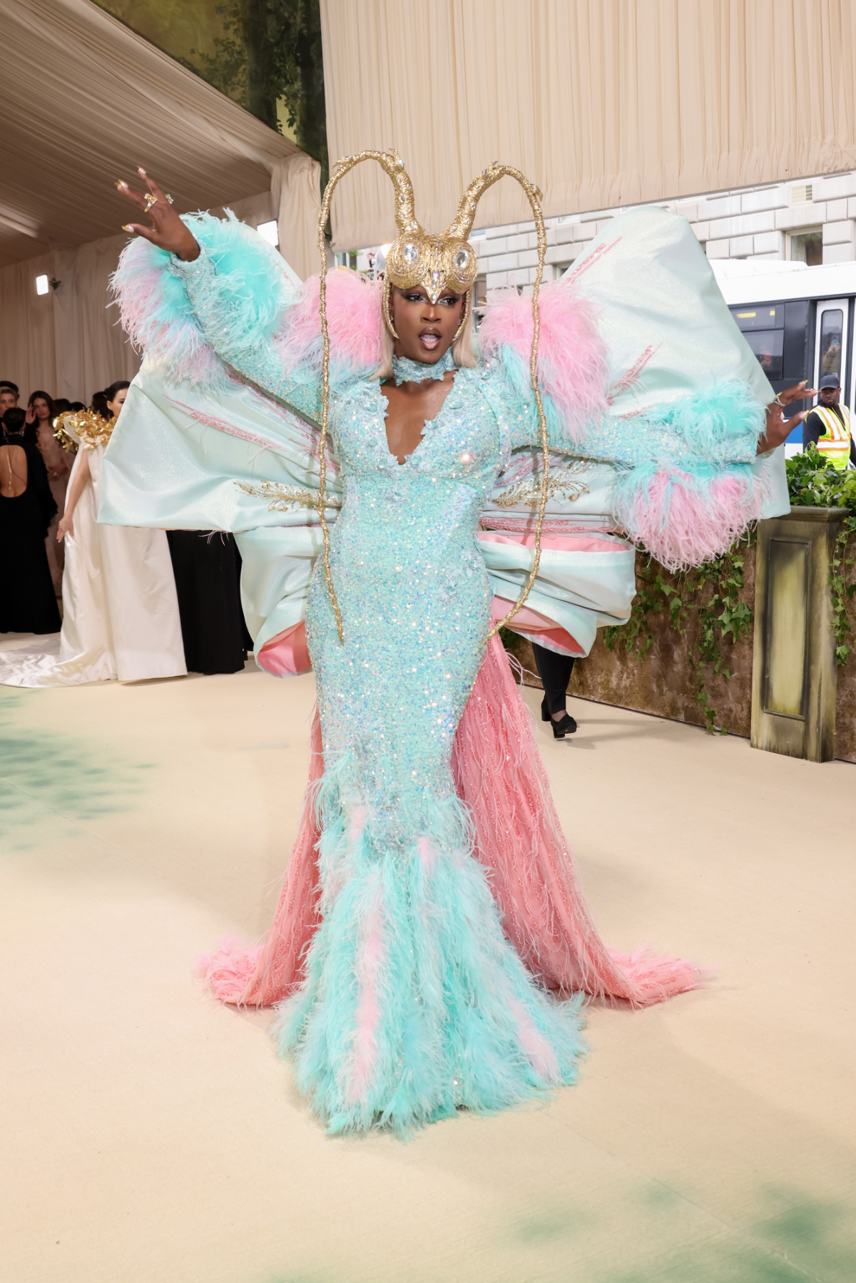 J. Harrison Ghee als Vogel bei der MET Gala 2024