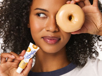 Glazed Donut Lips: Mit diesem Gloss wirken deine Lippen wie glasiert