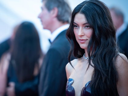 Rebecca Mir: Nackt-Outfit in Cannes sorgt für bittere Kritik - "Hast du das nötig?"