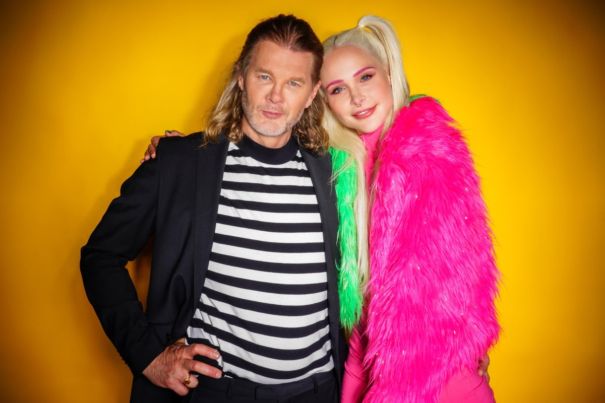 Theresia Fischer und Freund Stefan, Sommerhaus