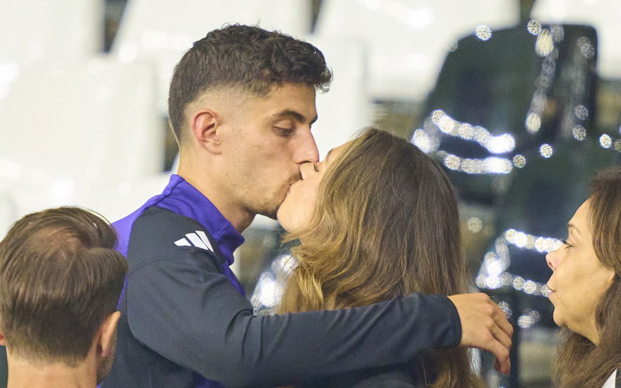 EM 2024: Deutschland - Schweiz - Kai Havertz küsst Freundin Sophia Weber