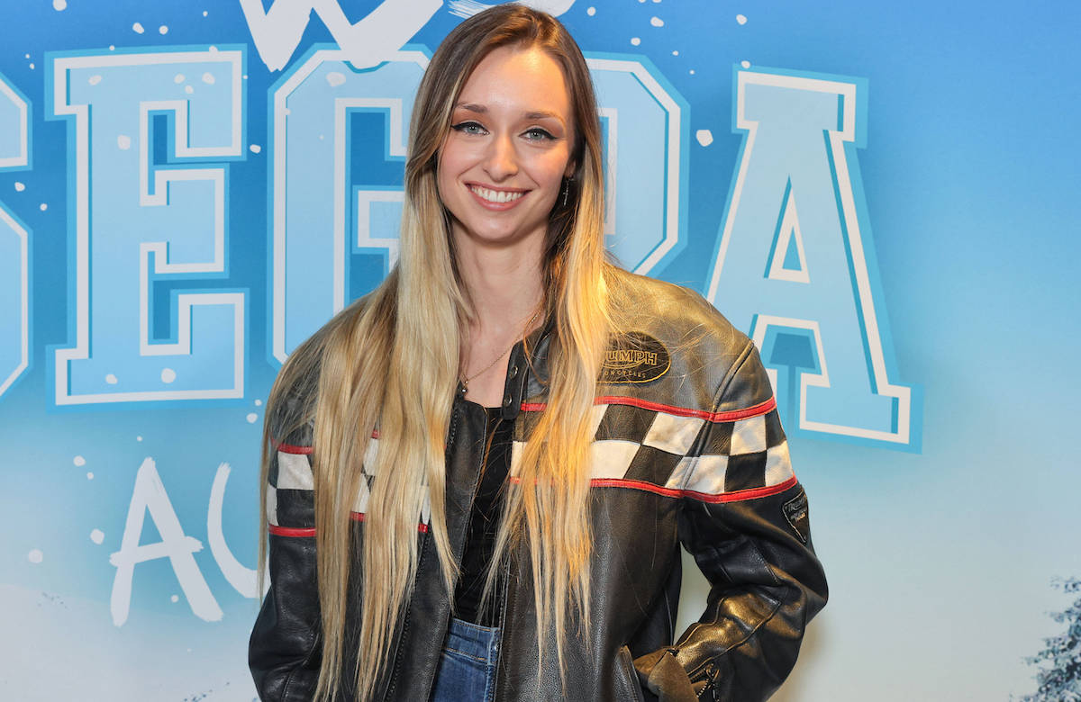 Emma Smet auf dem roten Teppich