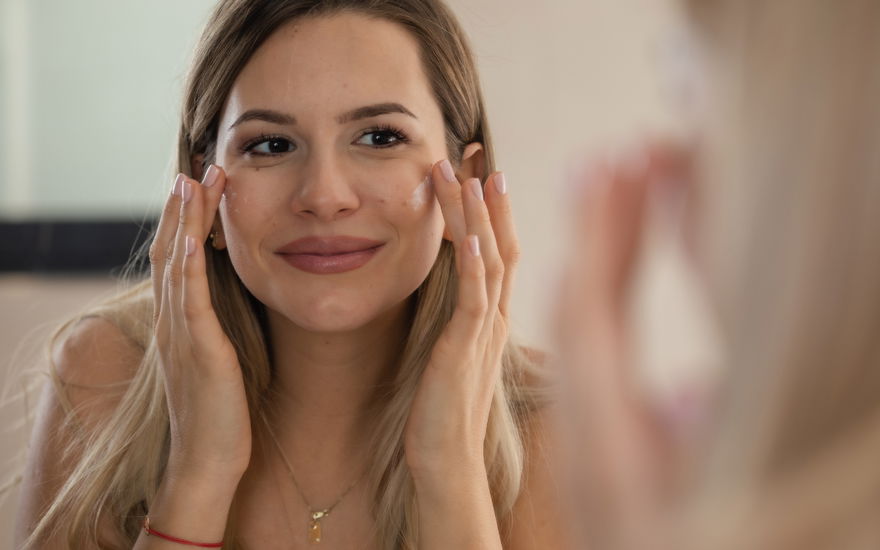 Anti-Aging gegen dunkle Flecken