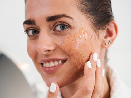 Anti-Aging: Mit diesem Enzympeeling ersparst du dir den Gang zum Beauty-Doc