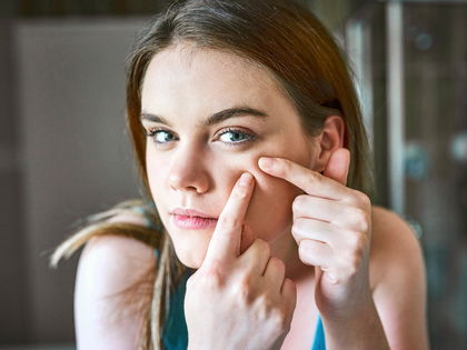 Gesichtsöl gegen Unreinheiten: Dieses Kukuinussöl bekämpft Pickel