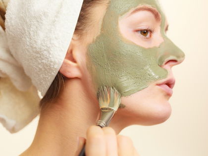 Gegen Hautglanz: User schwören auf diese Maske für einen intensiven Matt-Effekt