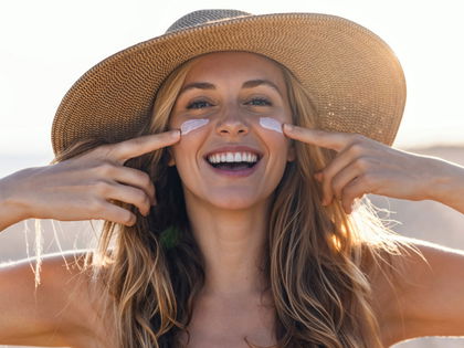 Beauty-Trend 2024: Dieses Sonnenfluid wirkt wie ein Weichzeichner